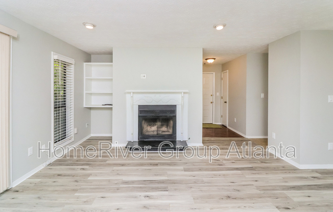 308 CUMBERLAND CT SE