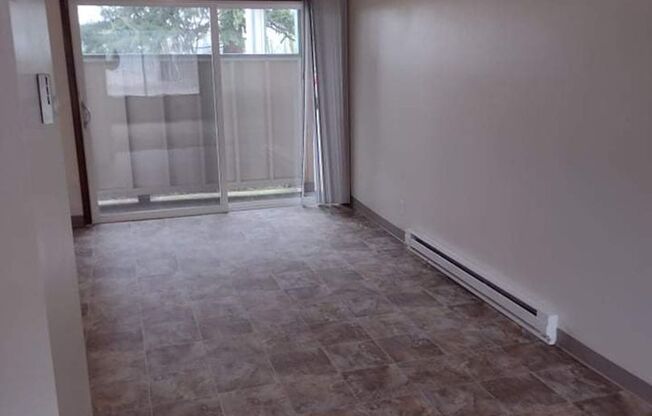 Beautiful 1 and 2 bedroom homes available near Downtown Vancouver! Beautiful Views and a great location!