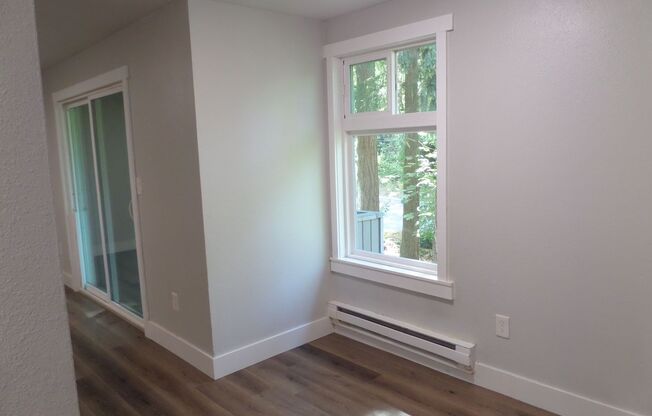 2 beds, 1 bath, $1,795