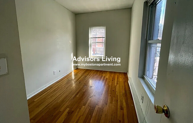 886 Huntington Ave.