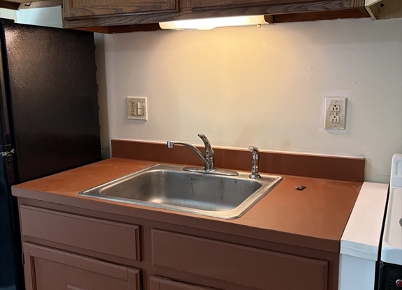 8 EXCHANGE CT