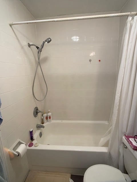 Studio, 1 bath, 350 sqft, $2,400, Unit 87
