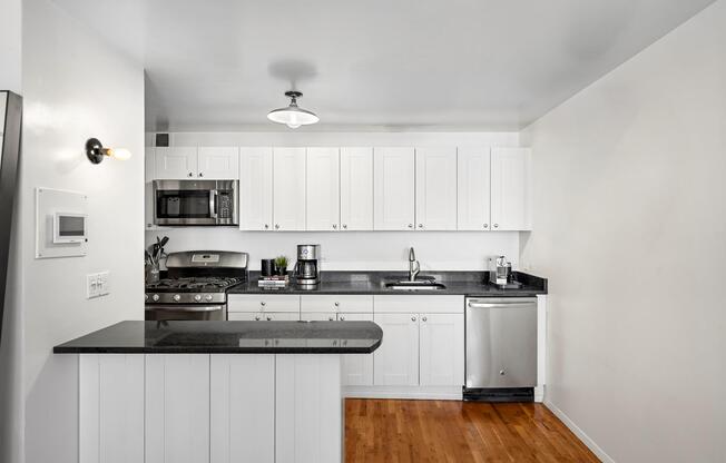 105 WOOSTER ST