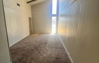 2 beds, 1 bath, $800