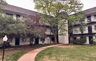 Spacious 2-Bedroom Condo in Denver's Monaco Lakes Community | $1,295/mo