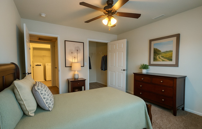 2 beds, 1 bath, $1,130, Unit B-106