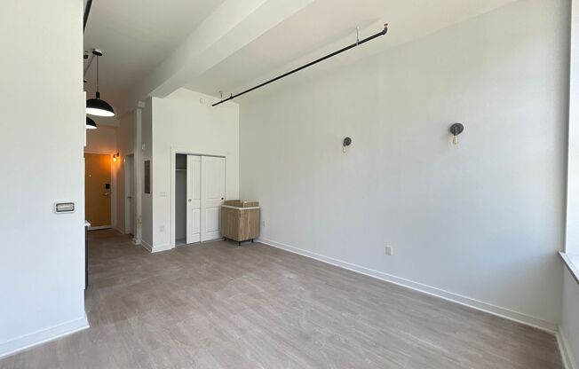 Studio, 1 bath, 416 sqft, $1,150, Unit Unit 110