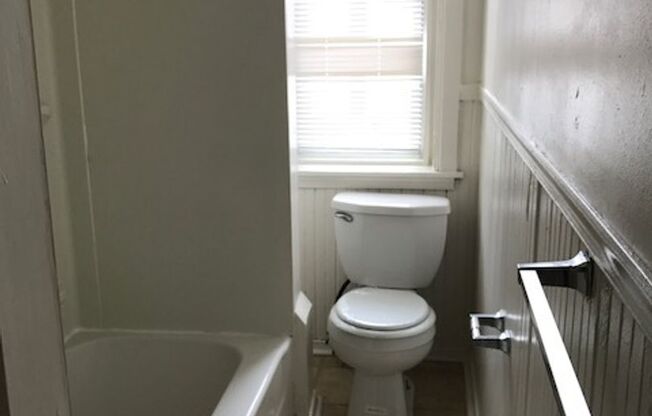1 bed, 1 bath, 700 sqft, $1,349, Unit 50-6