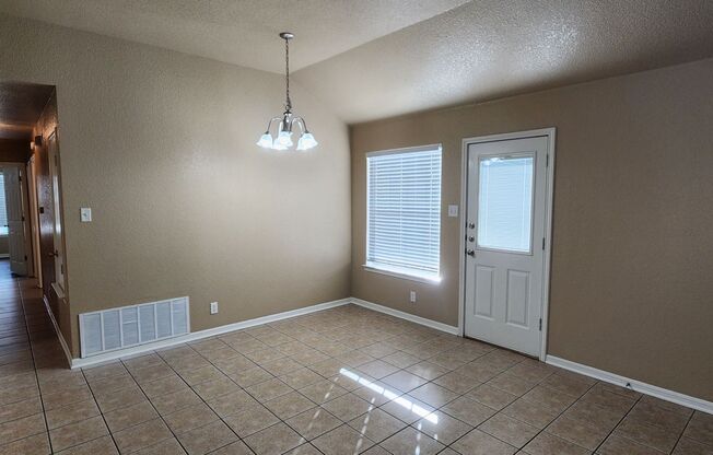 Coming Soon – 3 Bedroom Duplex Near Clear Creek Gate Viewable 9/4