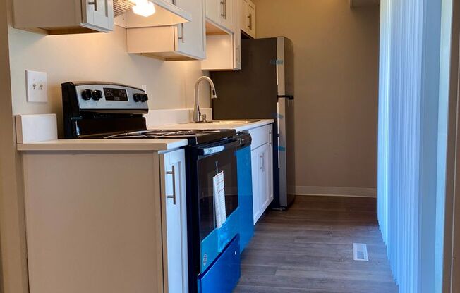 2 beds, 1 bath, 846 sqft, $1,015, Unit 45A-R