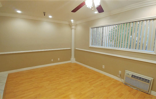 2 beds, 2 baths, 910 sqft, $2,595, Unit 209