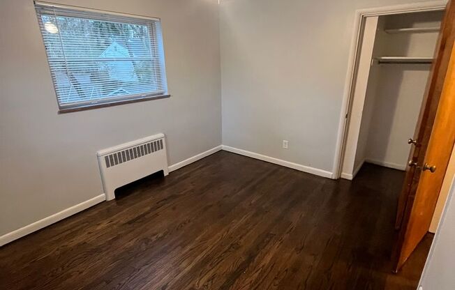 1 bed, 1 bath, $825, Unit 3