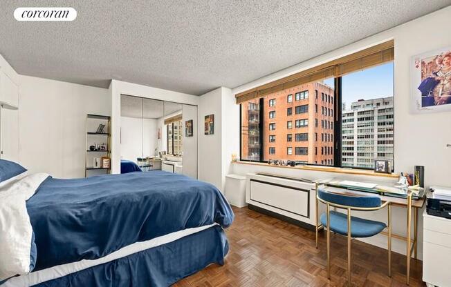 1 bed, 1 bath, $4,800, Unit 21E