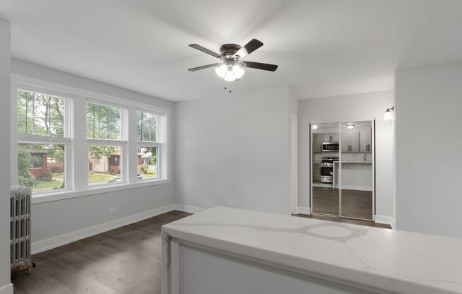 1 bed, 1 bath, 464 sqft, $1,795, Unit 402