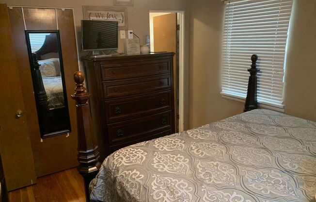 Cute home on SouthWest side of Carbondale