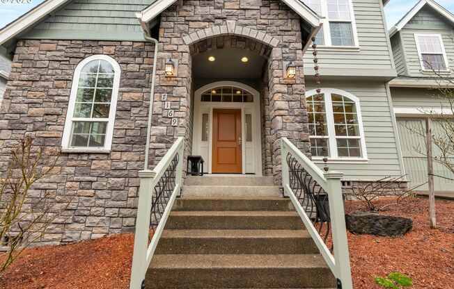 Gorgeous Executive Style Home in Southwest Portland