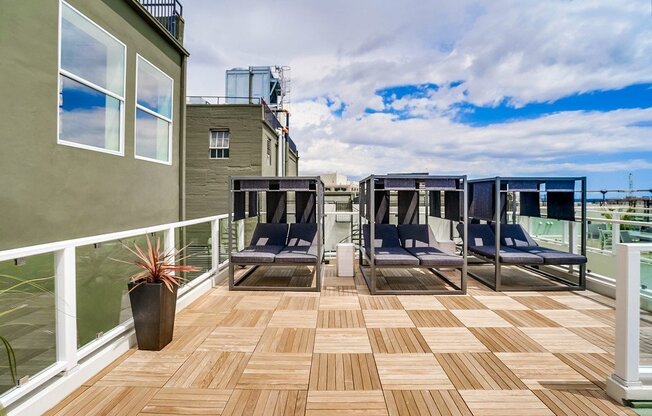 2 beds, 1 bath, 1,100 sqft, $2,850, Unit 507