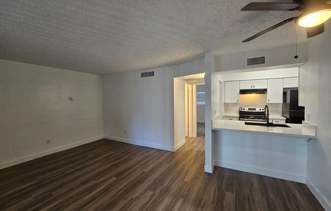 1 bed, 1 bath, 580 sqft, $1,150, Unit 223