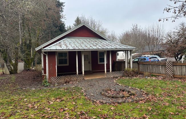 Cozy 2 bed, 1 bath country home!