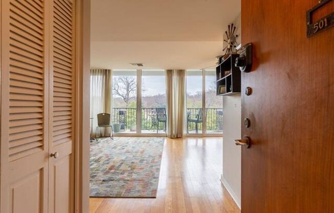 Park Terrace 3-2  by Overton Park