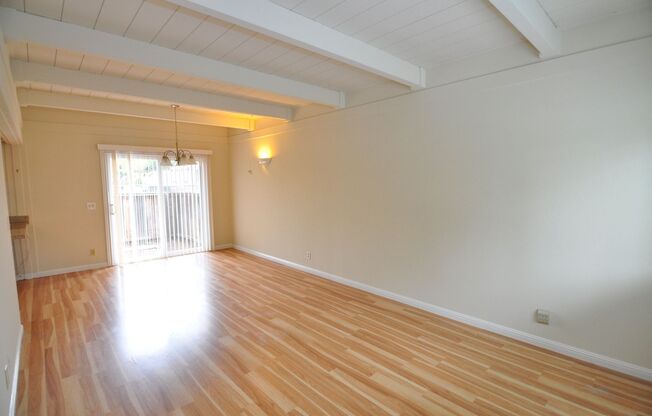 3 bed 1.5 bath Condo available now! 532 Tyrella Ave, #2, Mountain View, CA 94043