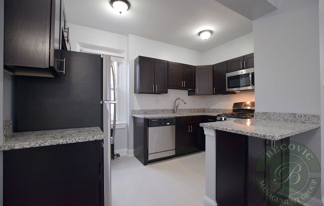 1 bed, 1 bath, 425 sqft, $1,865, Unit 501