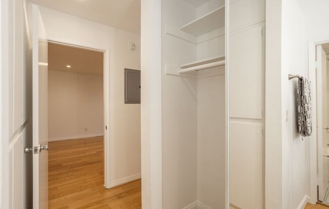 1 bed, 1 bath, 690 sqft, $2,995, Unit 217