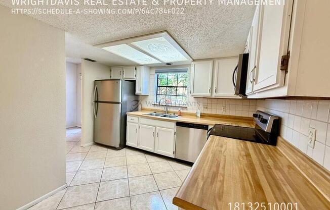 3416 SUNRISE VILLA CT N