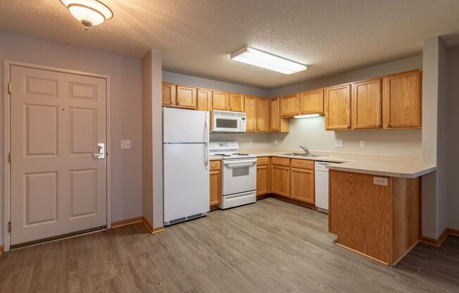 2 beds, 2 baths, 1,070 sqft, $1,745, Unit 223