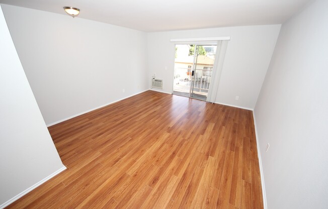 Studio, 1 bath, $1,995, Unit 112