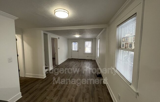 62 VANDINE PL NE
