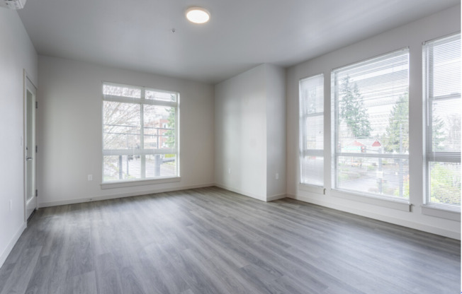 3 beds, 2 baths, 1,281 sqft, $2,295, Unit B307