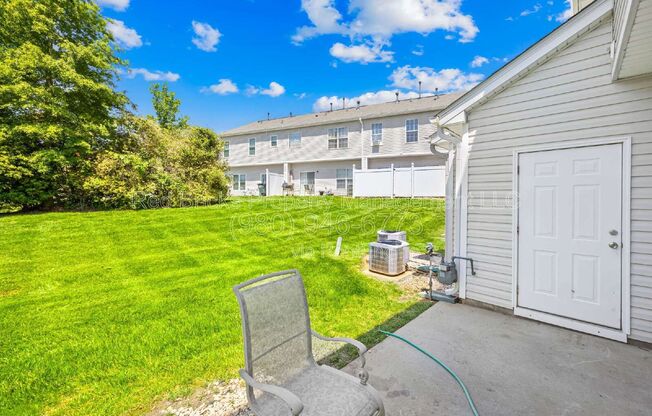 3 beds, 2.5 baths, 1,387 sqft, $1,695