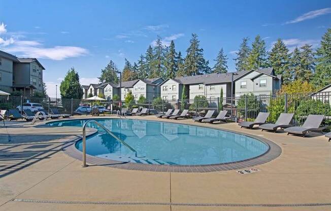 Sparkling Pool | Tualatin OR Apartments | River Ridge