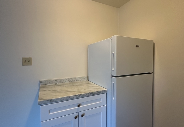 5926 FAUNTLEROY WAY SW