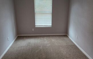 3 beds, 2 baths, $1,300