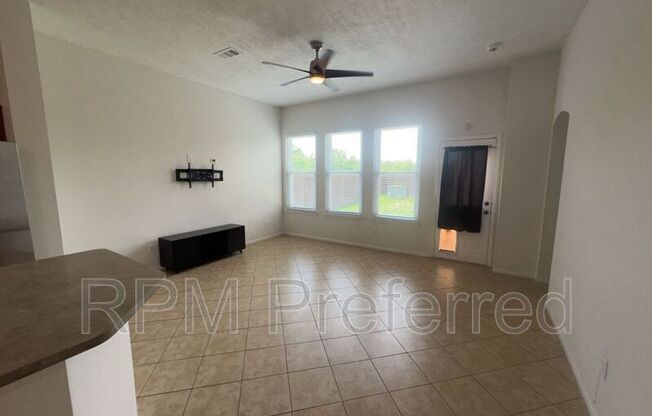 3443 RAINSHORE DR