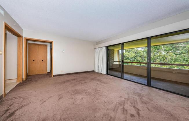 2 beds, 2 baths, 1,210 sqft, $1,950