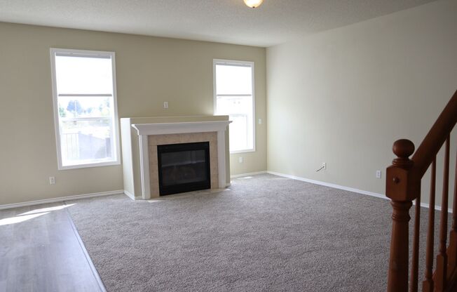 Beautifully Updated Avalon Hills 2 Story Home for Lease - 9507 NE 39th Ave