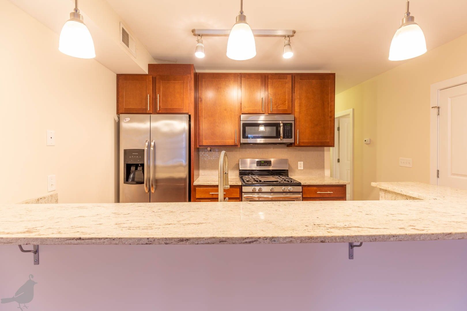 Bright and Spacious 2 Bedroom Abode in Brentwood!