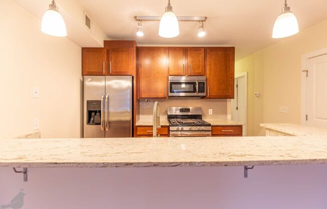 Bright and Spacious 2 Bedroom Abode in Brentwood!