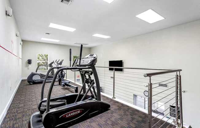 the gym at the preserve apartments at Waterford Park Apartment Homes, LLC, Florida