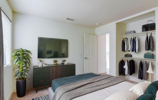 1 bed, 1 bath, 710 sqft, $2,378
