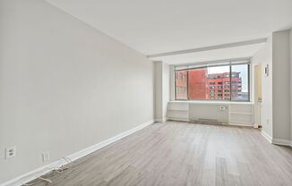 Spacious & Bright Studio at River Place West