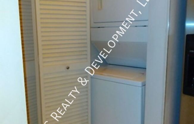 1225 N ORLEANS