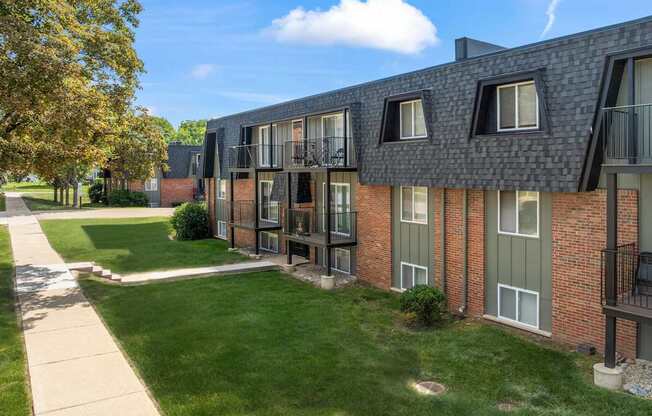 Timberbrook Apartments in Peoria, IL