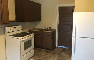 2 beds, 1 bath, 1,100 sqft, $1,200, Unit Up