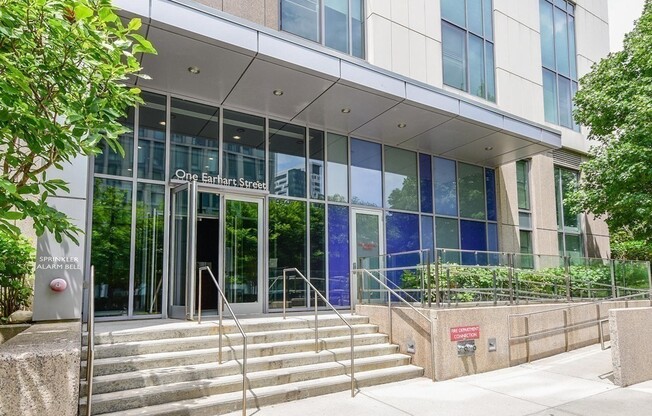 2 beds, 1.5 baths, 997 sqft, $3,950, Unit 719