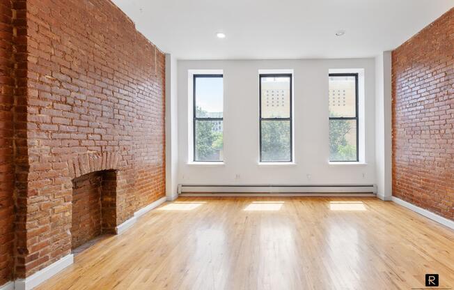 367 W 120 ST