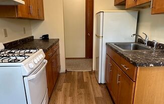 1 bed, 1 bath, 650 sqft, $939, Unit #5